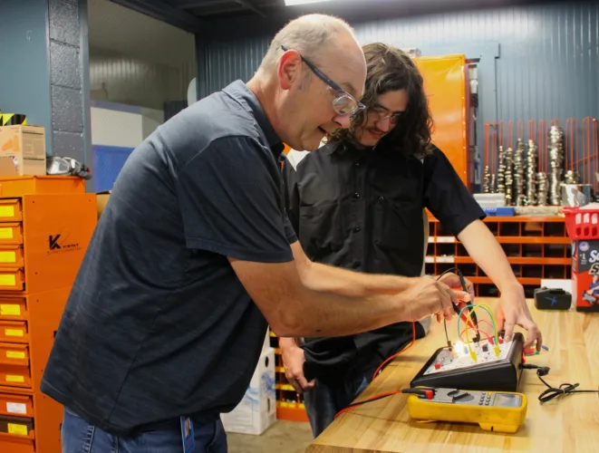 JVS Students get hands-on with new circuit trainers